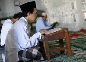 Pengawasan Dakwah oleh Polisi Dinilai Mubazir