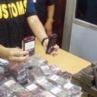 Polisi Sita Ratusan BlackBerry Palsu