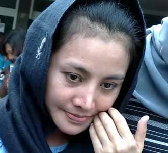Cici Paramida Sempoyongan