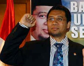  Zul: Kang Suharna Lebih Pantas