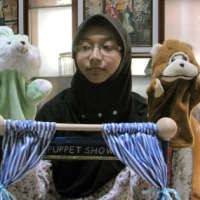 Ajarkan Kreativitas Lewat Boneka Tangan