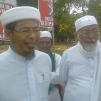 Sebelum Jumpa Pers, Abu Jibril Gelar Pengajian dengan Ibu-ibu