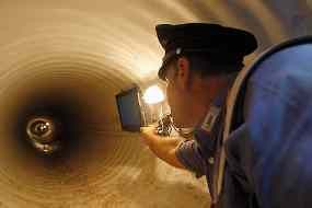 Bos Mafia Tertangkap Setelah Setahun Sembunyi di Bunker 