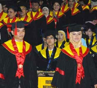 3.566 Mahasiswa UI Diwisuda