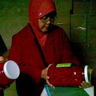Makanan Tanpa Kode Produksi Dirazia