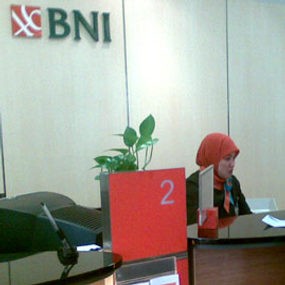 Bank Mandiri dan BNI Realisasikan Penurunan Bunga Deposito 8%