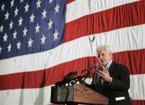 Ribuan Orang Bersiap Lepas Edward Kennedy ke Pemakamannya