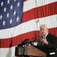 Ribuan Orang Bersiap Lepas Edward Kennedy ke Pemakamannya