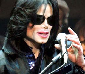Michael Jackson Batal Dimakamkan Gara-gara Ibunda