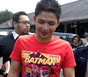 Jadi Tersangka, Pasha Wajib Lapor Seminggu 2 Kali