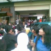 Bogor Juga Bergoyang, Atap Plaza Ekalokasari Berjatuhan