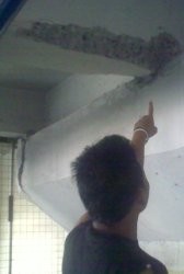 Gedung Veteran Retak di 5 Titik