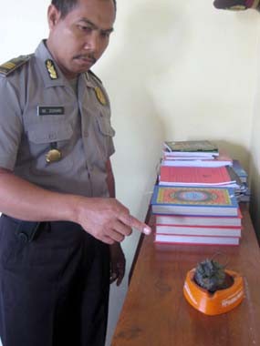 Cari Ikan Malah Temukan Granat Aktif 