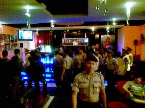 Polisi Hanya Tengok Dari Luar Razia Tempat Karaoke Nihil