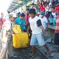 Mr X Tewas Tertabrak KA di Shelter Ngagel 