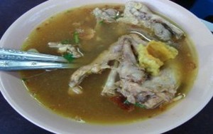 Sluurp..Gurih Lezat Soto Ceker  
