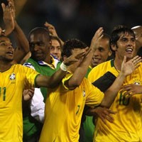 Brasil Lolos, Panitia Gembira