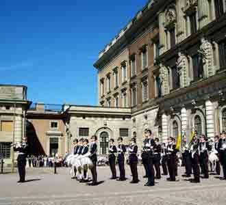 Parade Meriah Pasukan Istana