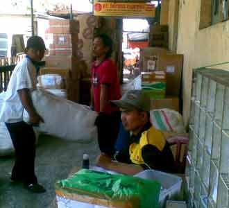 Jelang Lebaran, Kiriman Paket Ramai