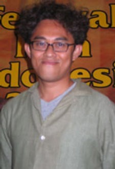 Riri Riza Tolak Pengesahan RUU Perfilman