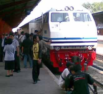 KA Patuguran-Purwokerto Diresmikan
