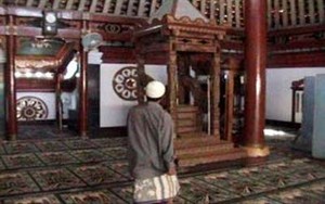 Masjid Al Mubarok Miliki Daya Magis Saat Ramadan