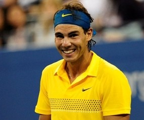 Kecupan & Kata Cinta Fans Pria untuk Nadal