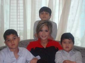 Tak Bisa Berlebaran Bareng Anak, Maia Pilih Liburan ke Bangkok 