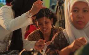 Kreatif dengan Kerajinan Payet