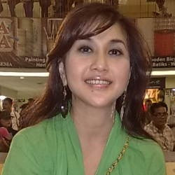 Paramitha Rusady Ajarkan Anak Puasa Sambil Bermain