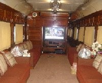 Pejabat dan Artis Gunakan Kereta Wisata untuk Mudik 