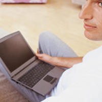 Ayah Jual Foto Bugil Anak dan Cucu via Online