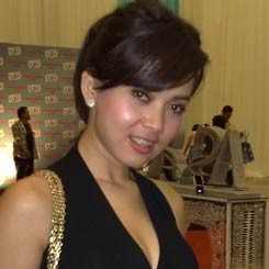 Syahrini Ogah Buka-bukaan di Malam Ramadan
