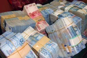 Transaksi Pengiriman Uang di Kantor Pos Melonjak 300%