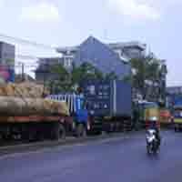 Kendaraan Pemudik di Porong Mengular, Cari Jalur Alternatif!