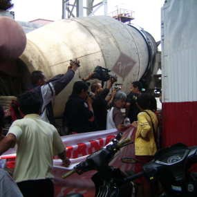 Aksi Penolakan Warga Sukajadi Sempat Diwarnai Ricuh 