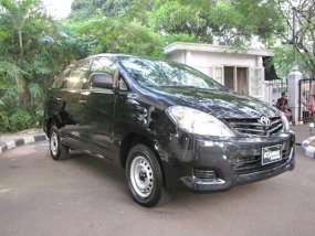 Kijang Innova J Grade Belum Sekencang Larinya