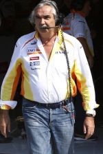 Akui Skandal di Singapura, Bos Renault Mundur