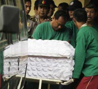Jenazah Teroris Tiba di RS Polri