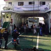 Pemudik Pelabuhan Ketapang Masih Sepi