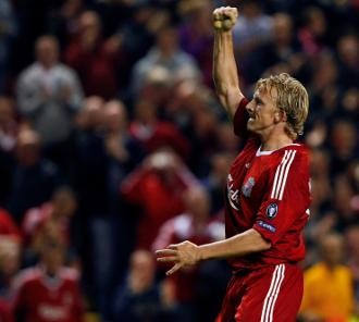 The Reds Menang Berkat Kuyt