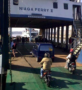 Pemudik Pelabuhan Kalianget Capai Puncak