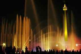 Rayakan Takbiran, Warga Mulai Padati Monas