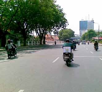 Ditinggal Mudik, Surabaya Mulai Sepi