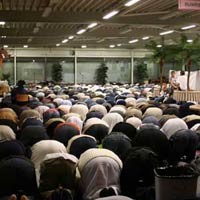 Kedahsyatan Quran Menyedot Ribuan Massa