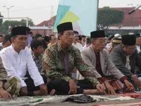 Salat Id di Alun-alun Utara, Sultan Dikerubuti Warga 