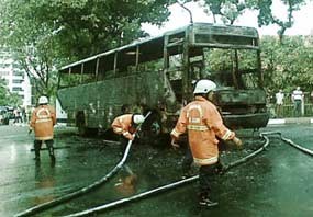 Bus Dephan Terbakar di Tol Cileunyi