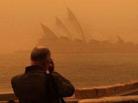 Badai Debu Selimuti Sydney, Aktivitas Bandara Terganggu
