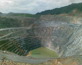 Longsor, Newmont Stop Operasi Tambang Batu Hijau