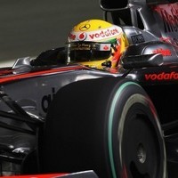 Hamilton Tampil Dominan